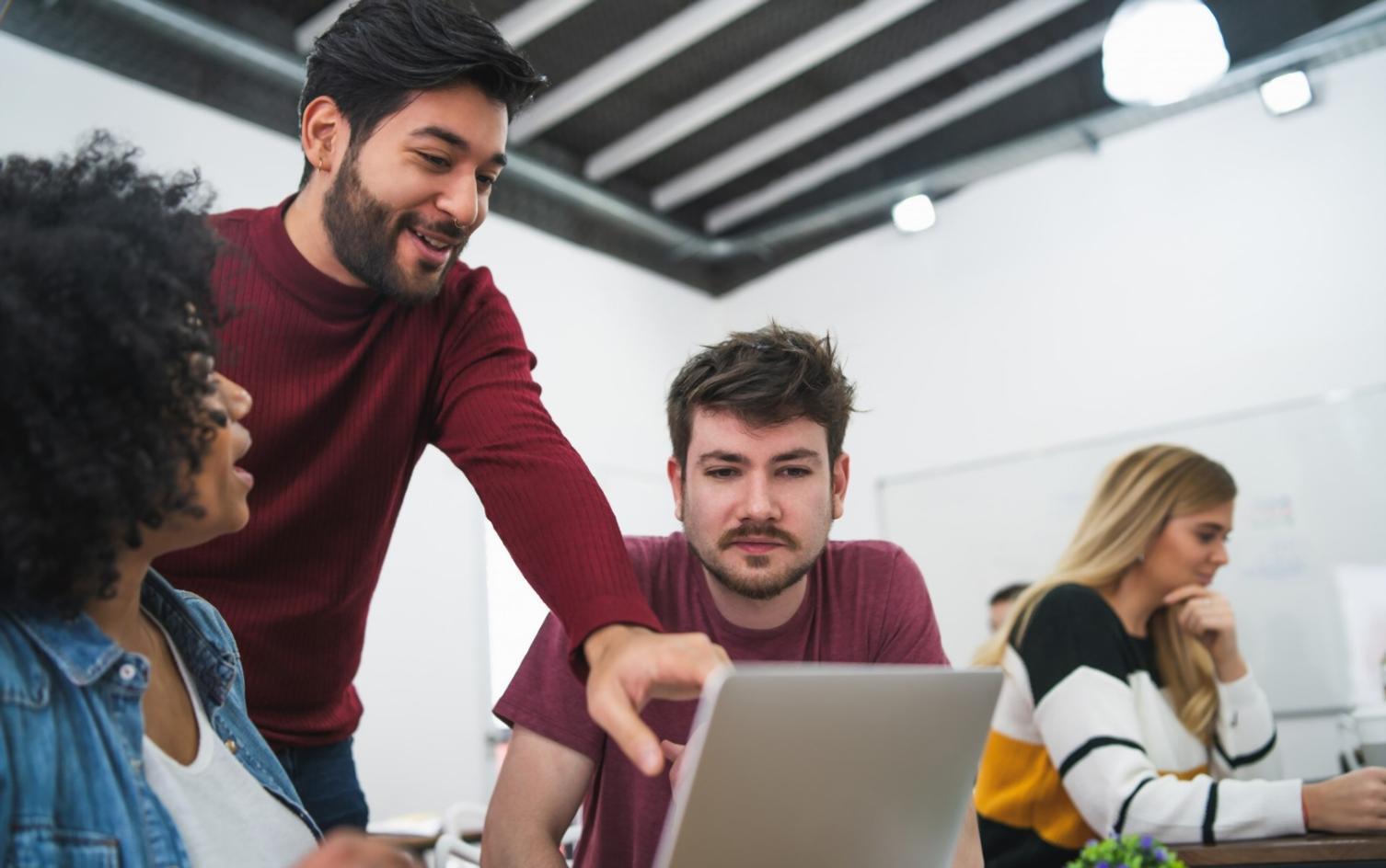 Finanzplanung und Analyse am Arbeitsplatz